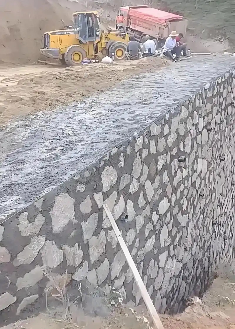 南京建邺区边坡加固